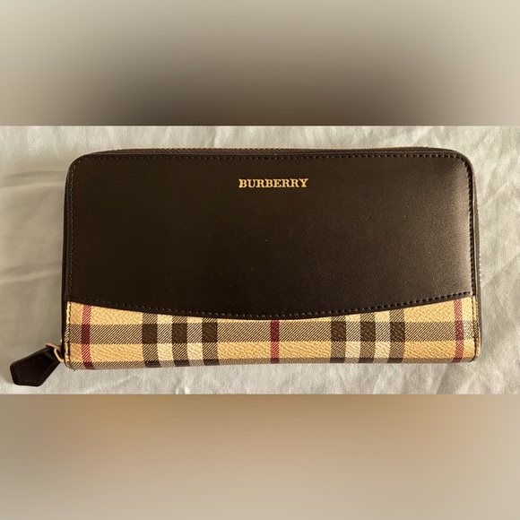 BURBERRY LS ELMORE PVC + LEATHER WALLET - Picture 1 of 10
